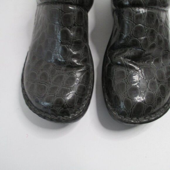 B.O.C. Born of Concept Gray Peggy Crocodile Print Slip-On Clogs Size 7.5/38.5 - Picture 6 of 16